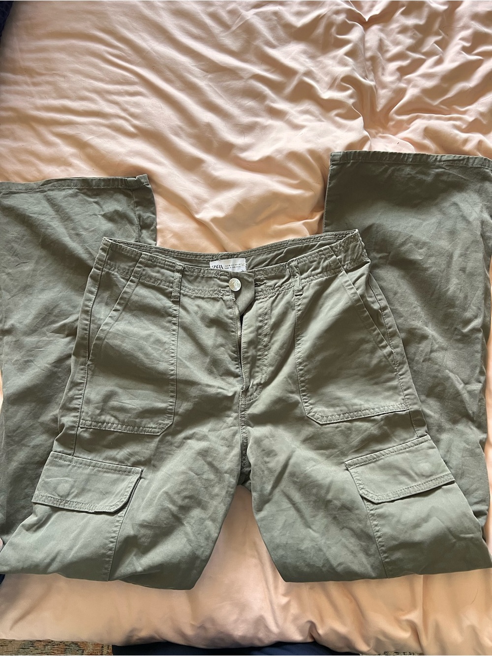 Zara Green Cargo Pants with Wide Leg Size 4